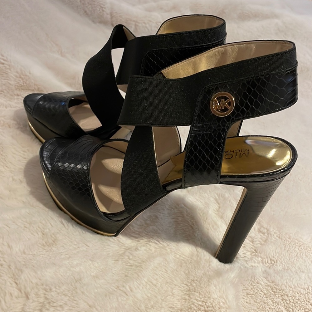 Michael Kors Platform Leather Heels - 6M